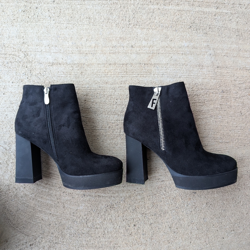Scarpini black zip up platform boots size 37